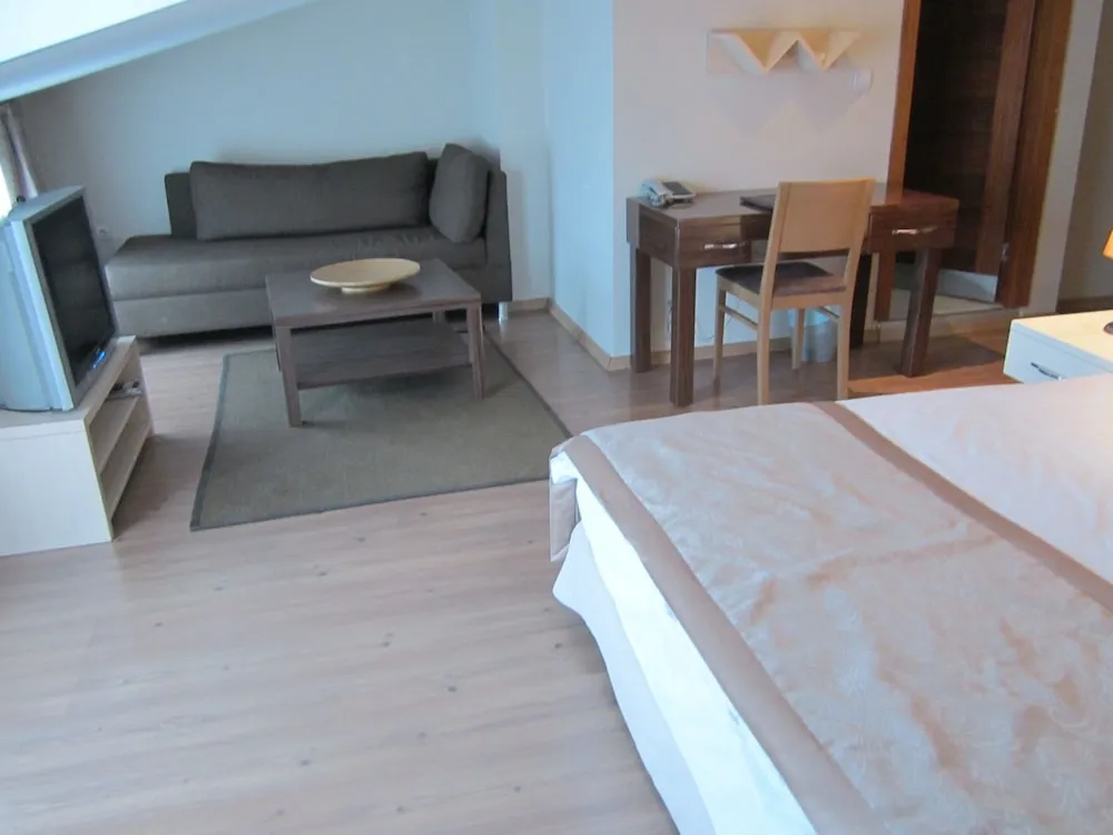 Roof Suite, Kitchen