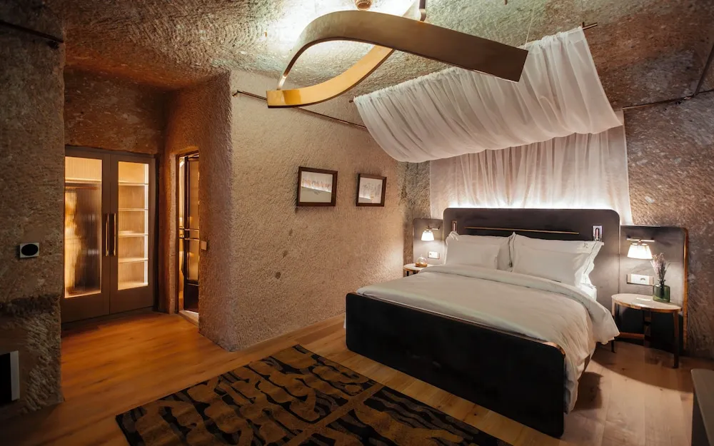 Homelike Cave