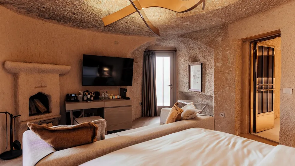 Golden Hour Suite