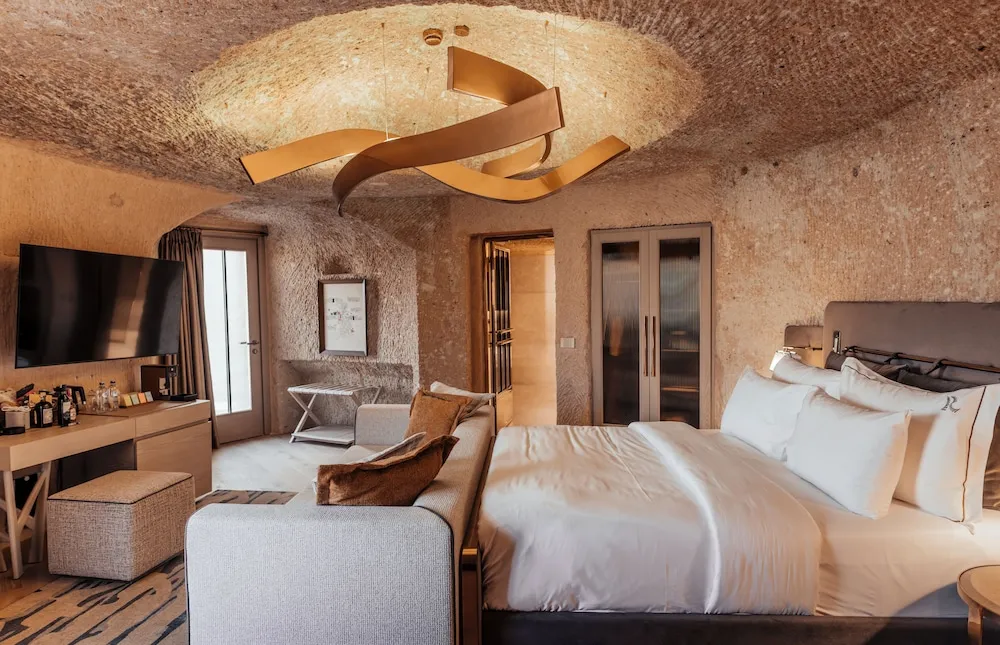 Golden Hour Suite