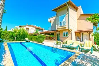 Paradise Town Villa Gordon