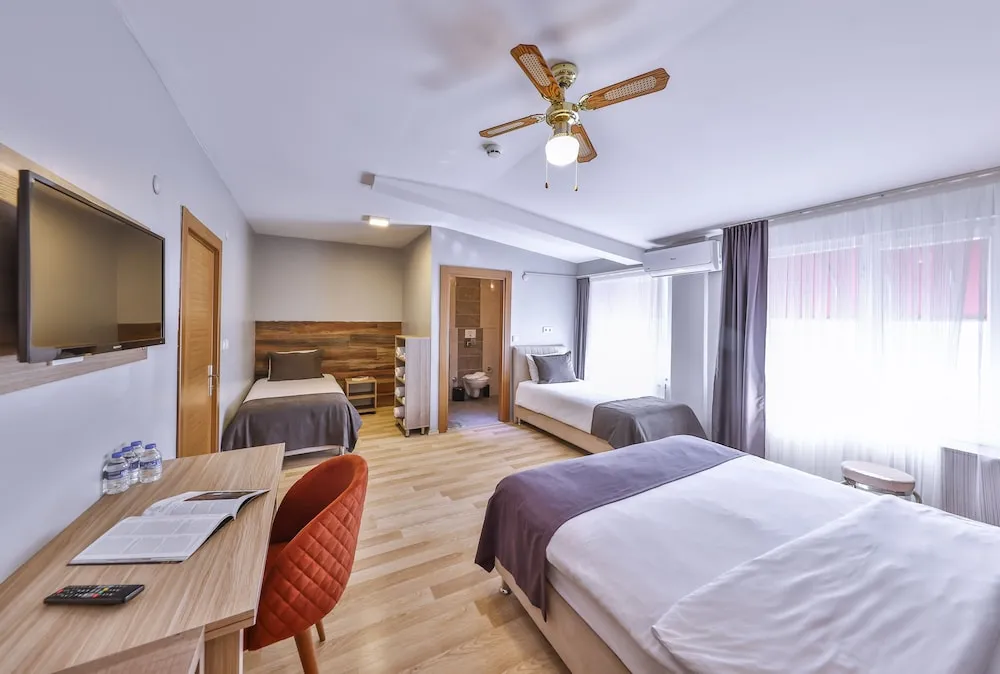 Comfort Dört Kişilik Oda