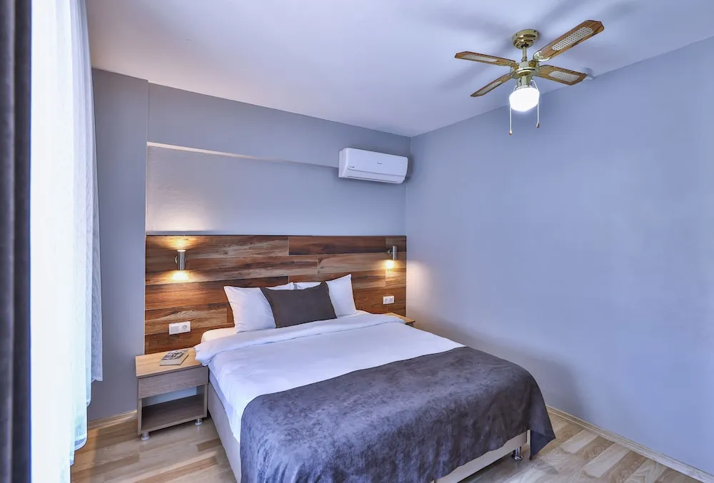 Comfort Tek Büyük Yataklı Oda
