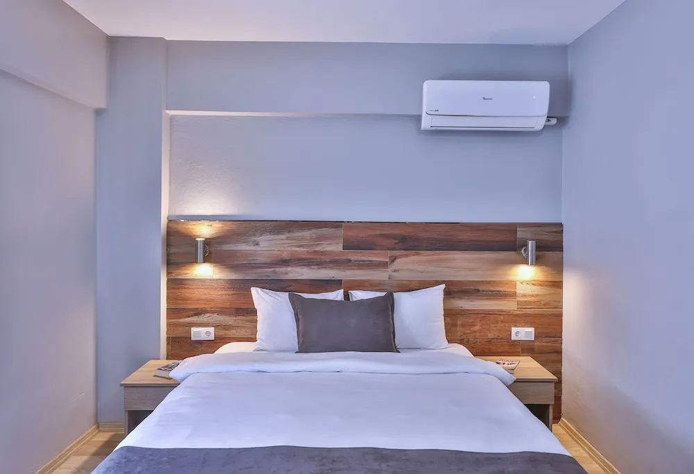 Comfort Tek Büyük Yataklı Oda