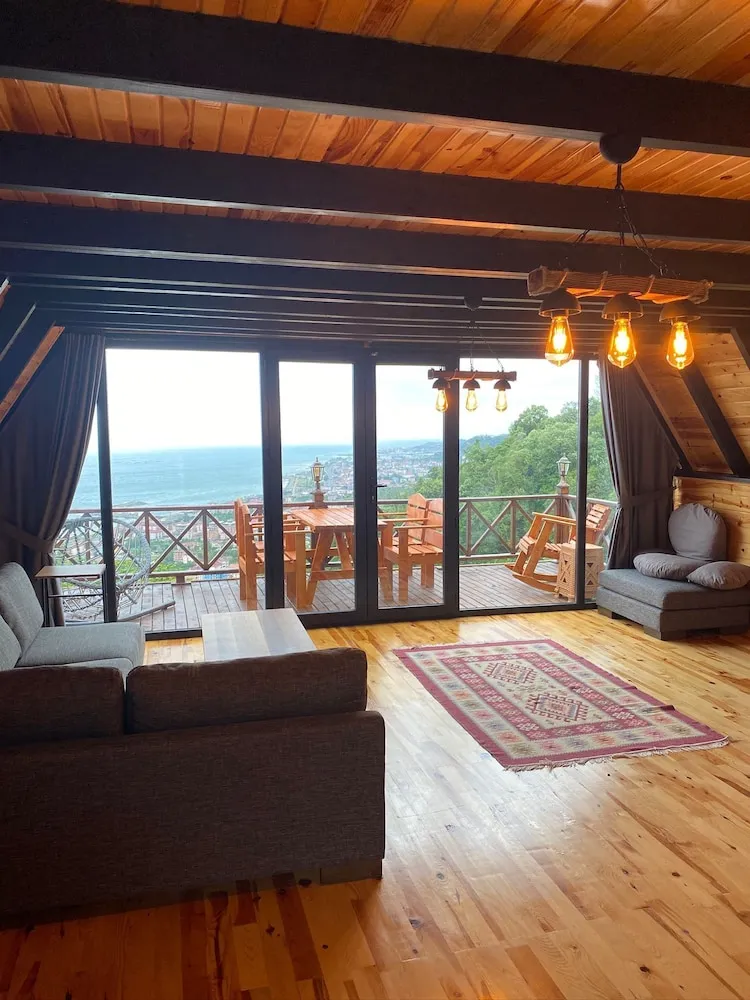 Family Dağ Evi