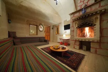 Fosil Cave Hotel