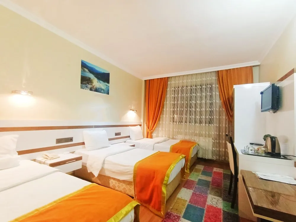 Standard Üç Kişilik Oda