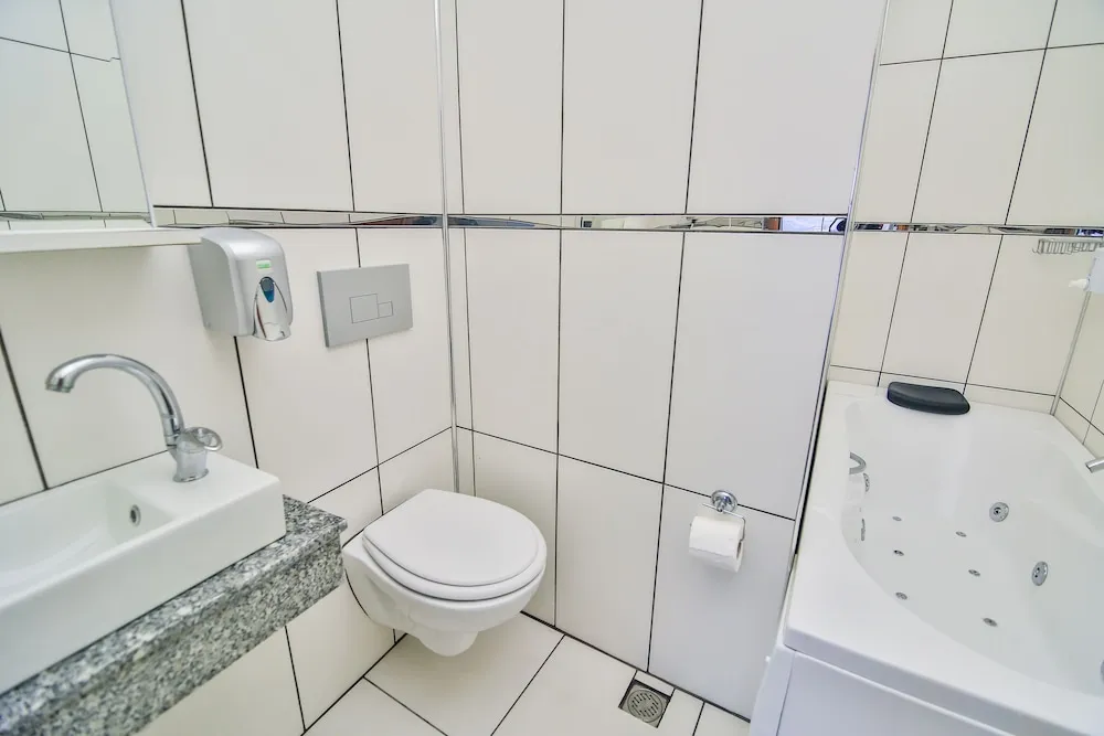 Standard Dört Kişilik Oda, 1 Yatak Odası, Sigara İçilebilir, Plaj Manzaralı