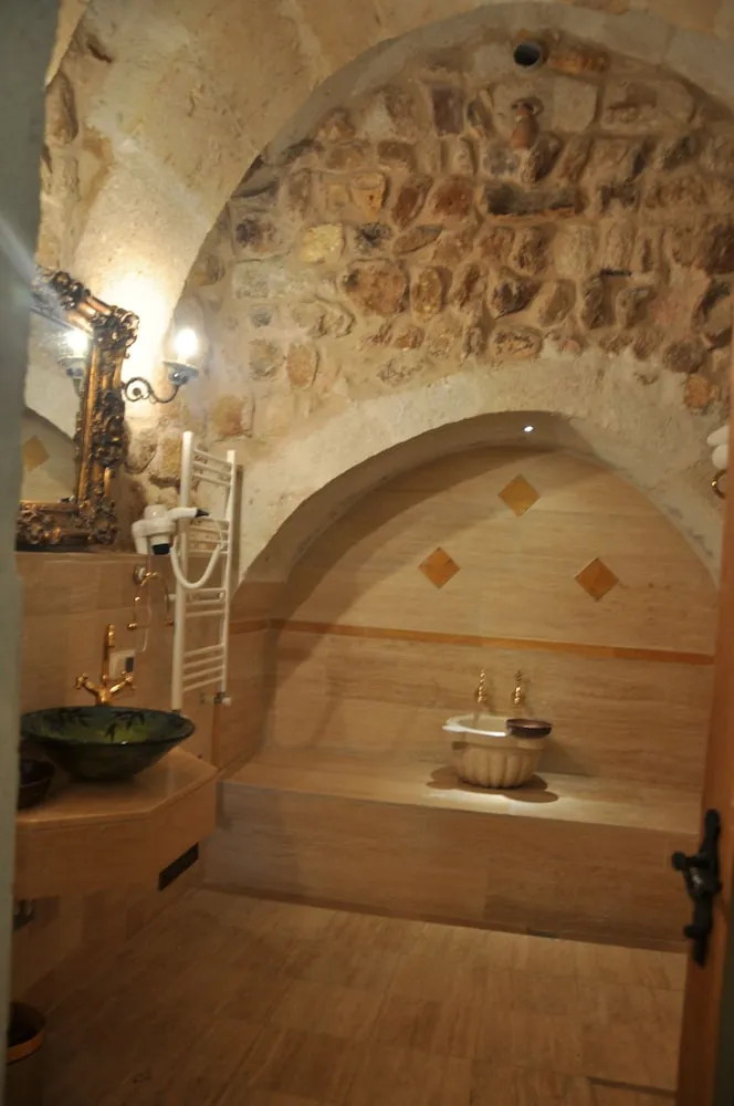 Suite With Turkish Bath