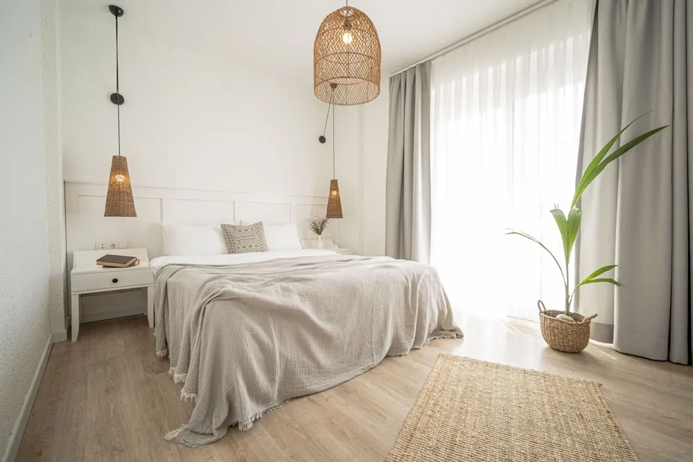 Standard Tek Büyük Yataklı Oda