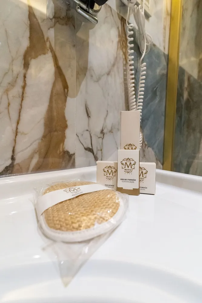 Luxury Tek Büyük Yataklı Oda