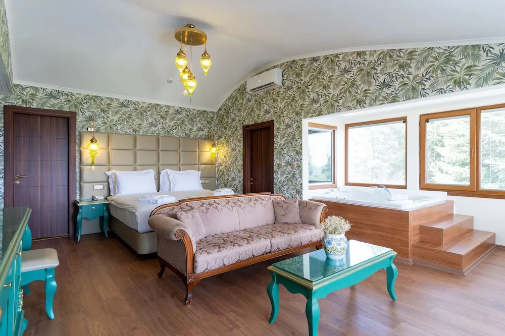 Luxury Tek Büyük Yataklı Oda