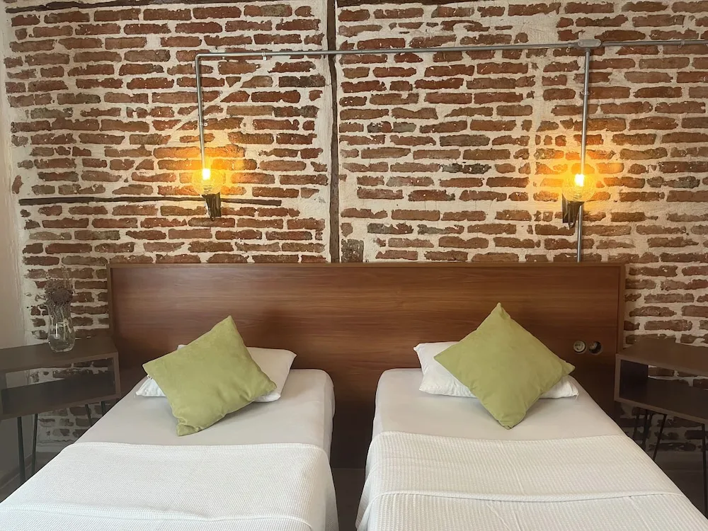 Standard Tek Büyük veya İki Ayrı Yataklı Oda