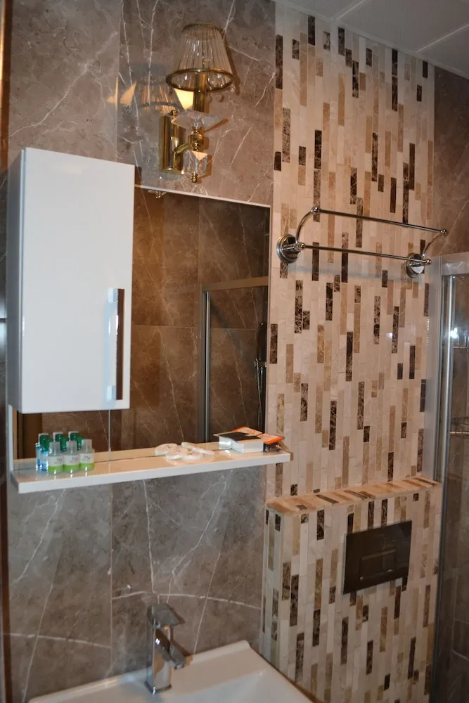 İki Ayrı Yataklı Oda, Şehir Manzaralı