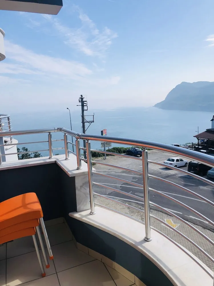 Family Süit, Sigara İçilmez, Balkon