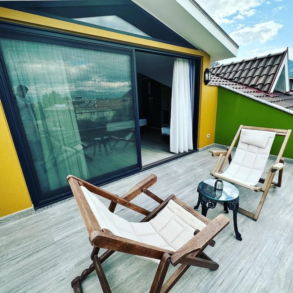Deluxe Üç Kişilik Oda