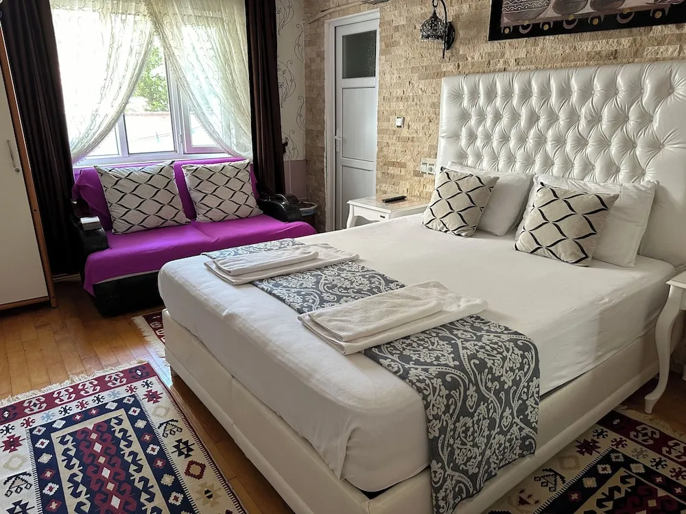 Tek Büyük Yataklı Oda, 1 En Büyük (King) Boy Yatak