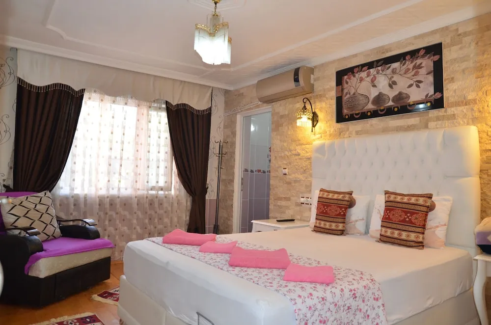 Tek Büyük Yataklı Oda, 1 En Büyük (King) Boy Yatak