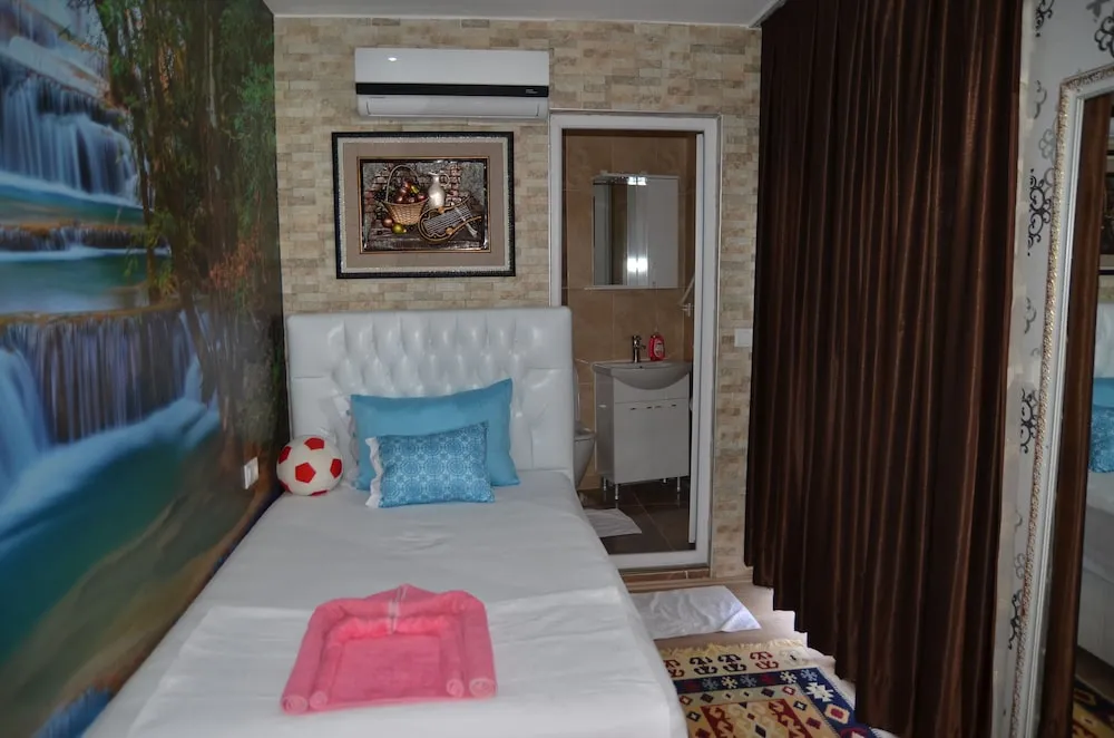Deluxe Tek Kişilik Oda