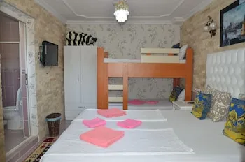 Sinter Terasse House Hotel