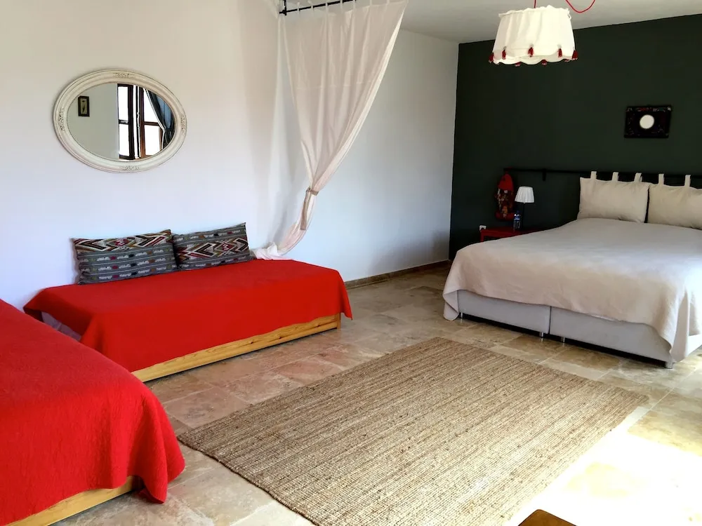 Family Dört Kişilik Oda