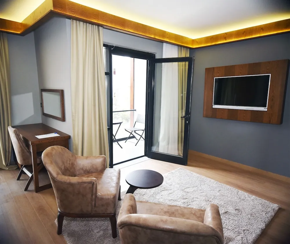 Deluxe Tek Büyük veya İki Ayrı Yataklı Oda, Balkon