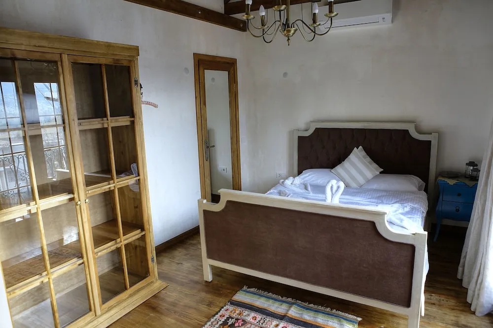 Deluxe Tek Büyük Yataklı Oda, Tepe Manzaralı
