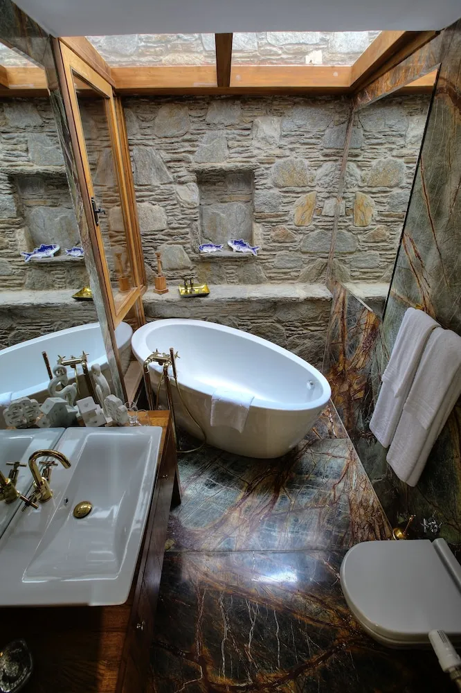 Deluxe Tek Büyük Yataklı Oda, Küvet