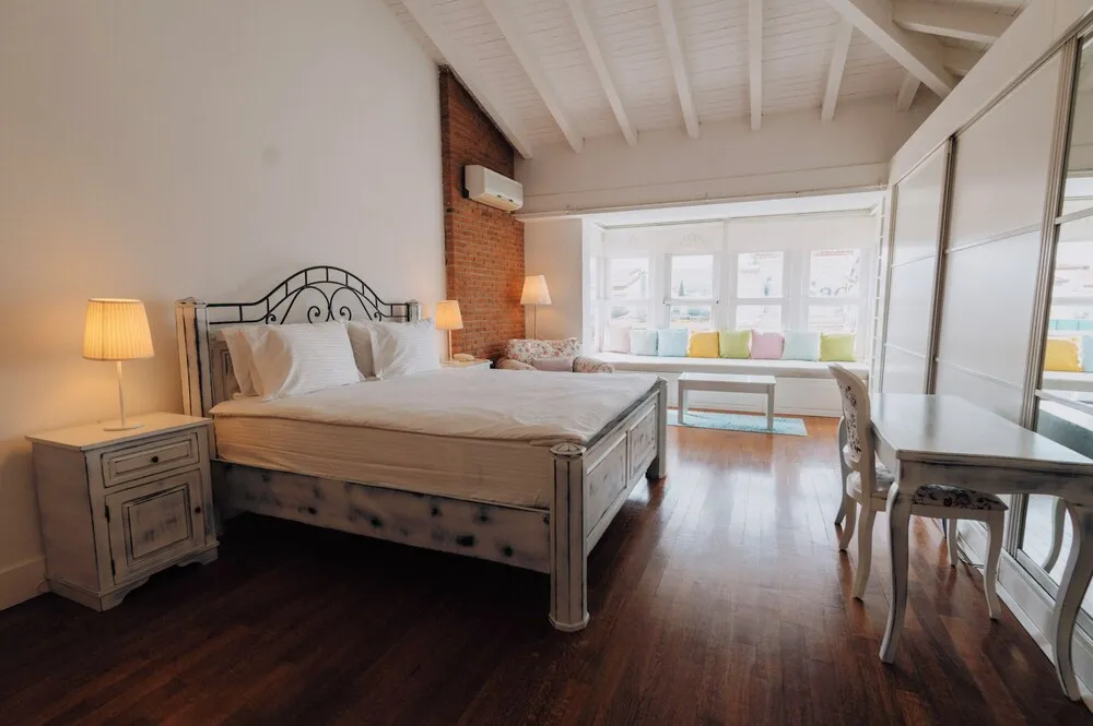 Luxury Tek Büyük Yataklı Oda, 1 Çift Kişilik Yatak, Şehir Manzaralı