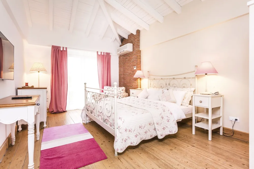 Deluxe Tek Büyük Yataklı Oda, 1 Çift Kişilik Yatak