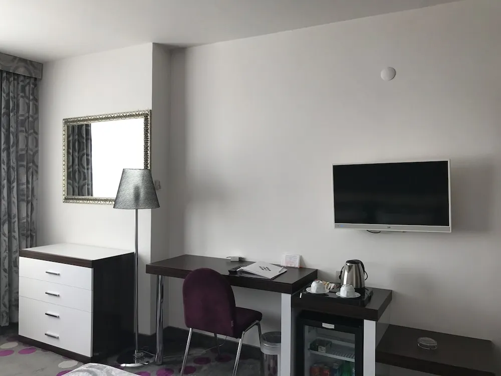 Deluxe Tek Büyük Yataklı Oda, 1 Büyük (Queen) Boy Yatak