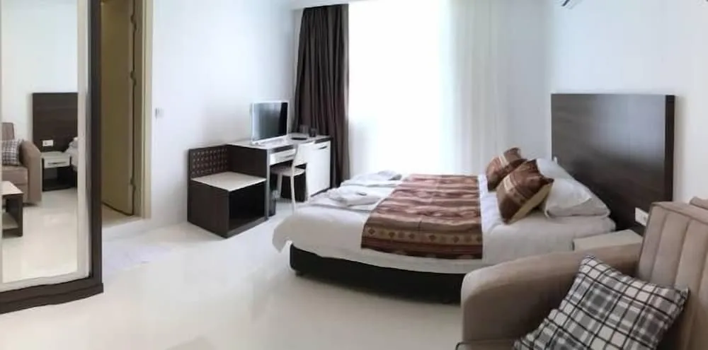 Deluxe Oda, Kısmi Deniz Manzaralı