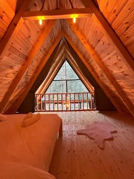 Golden Rose Bungalov
