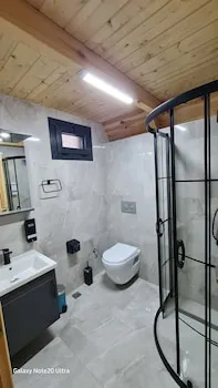 Golden Rose Bungalov
