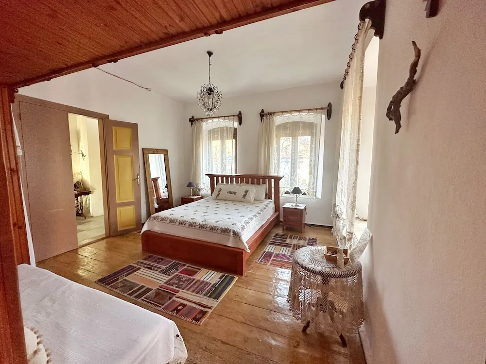 Deluxe Tek Büyük Yataklı Oda, Bahçe Manzaralı