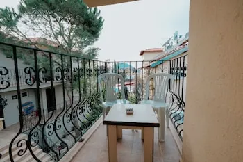 Tunacan Hotel