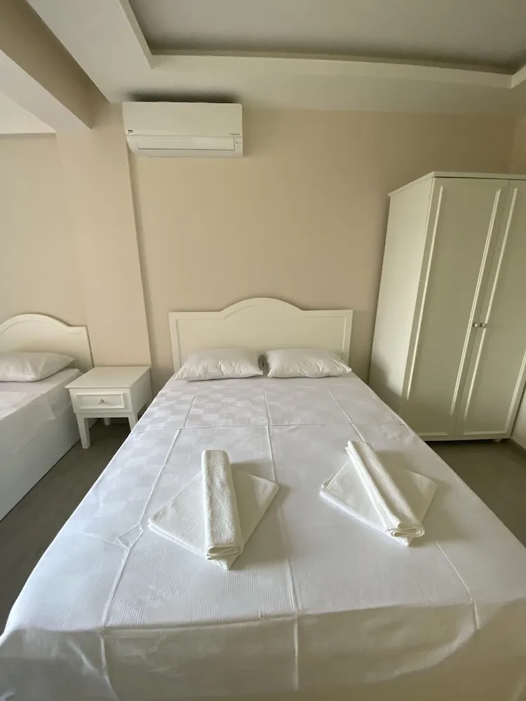 Deluxe Üç Kişilik Oda