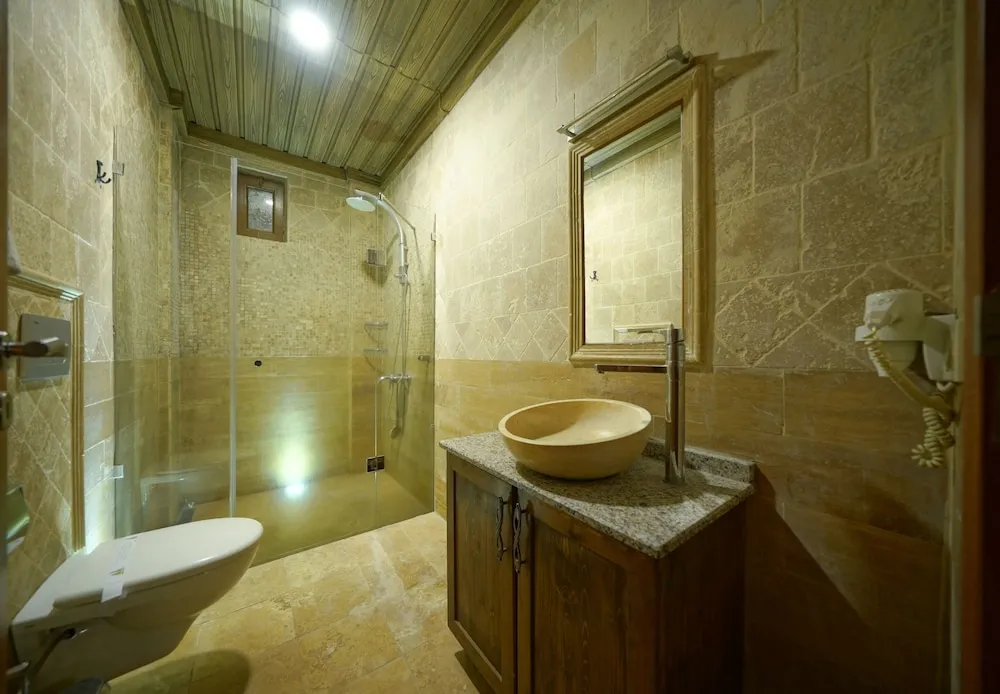 Standard Tek Büyük Yataklı Oda