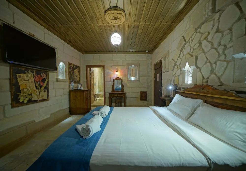 Standard Tek Büyük Yataklı Oda