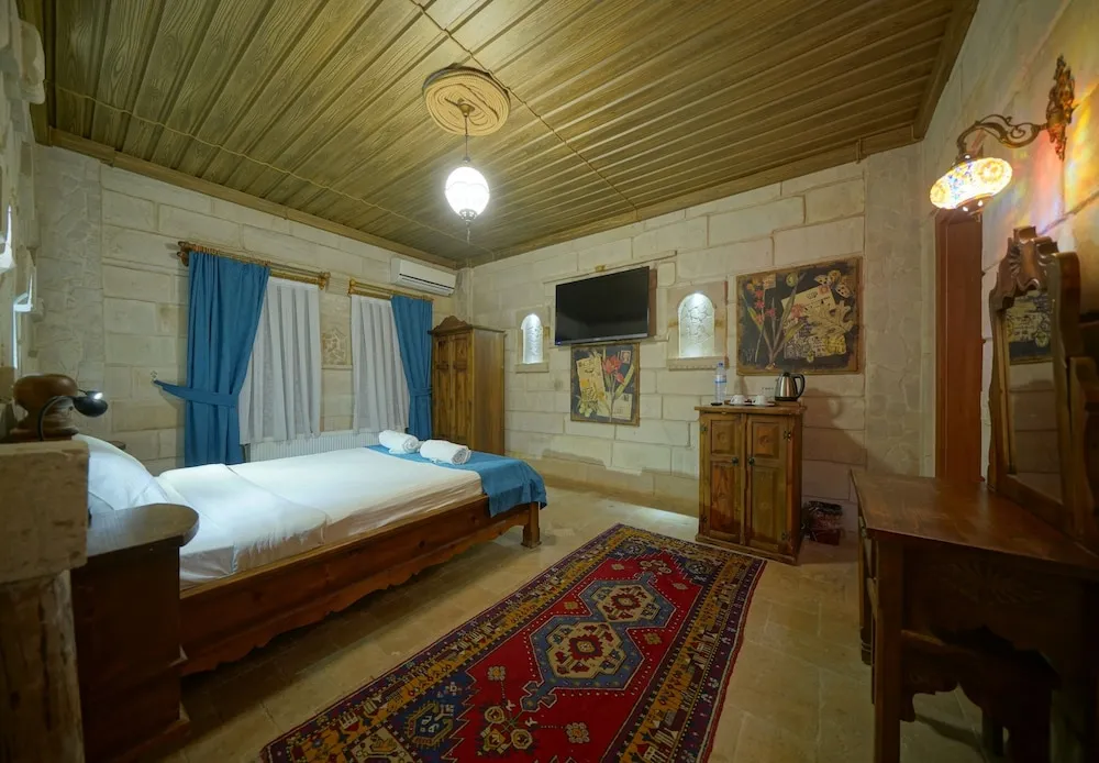 Standard Tek Büyük Yataklı Oda