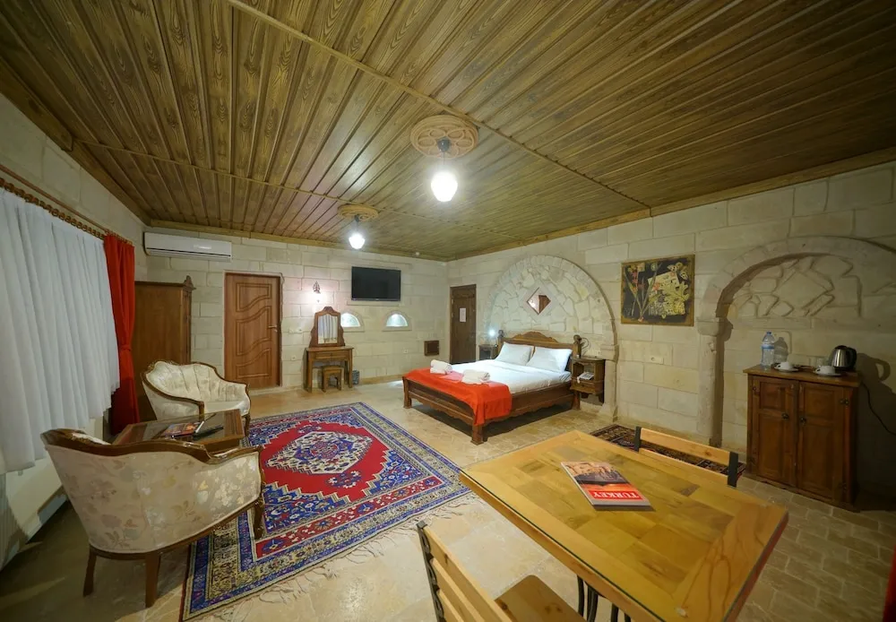 King Suite, Jetted Tub