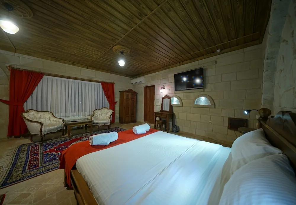 King Suite, Jetted Tub