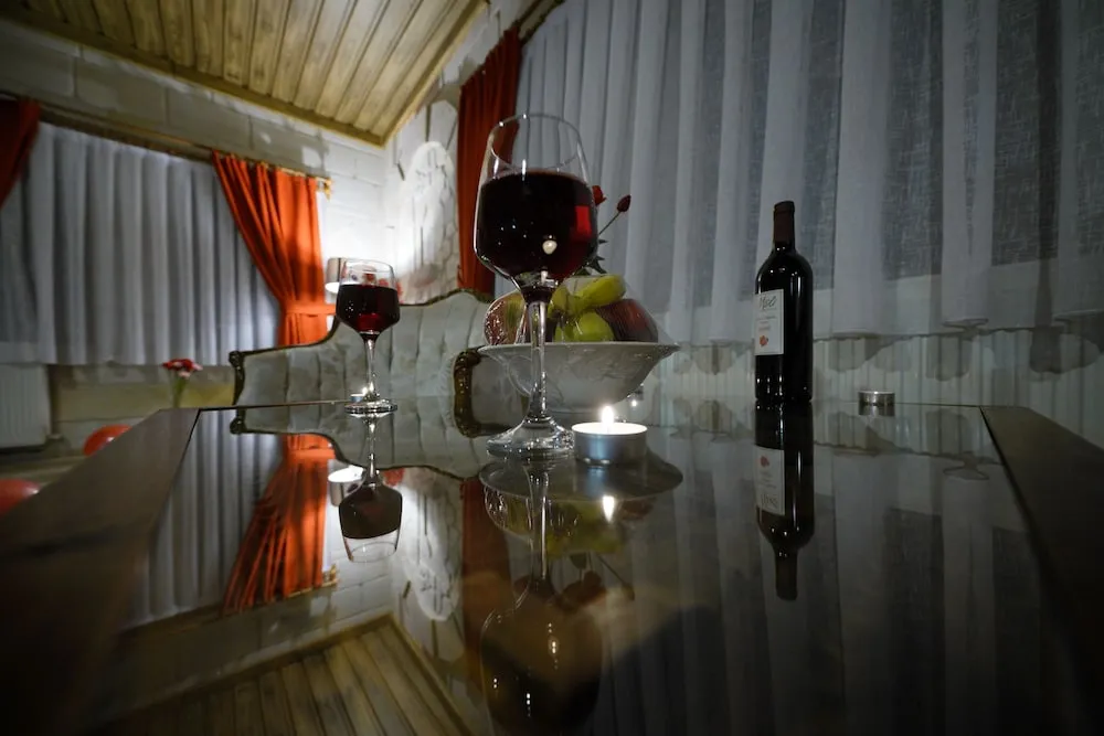 King Suite, Jetted Tub