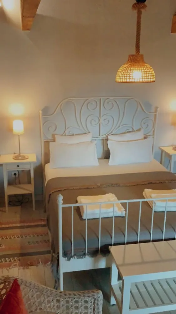 Deluxe Tek Büyük Yataklı Oda, Bahçe Manzaralı