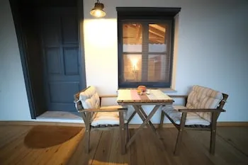 Attalos Suites Hotel