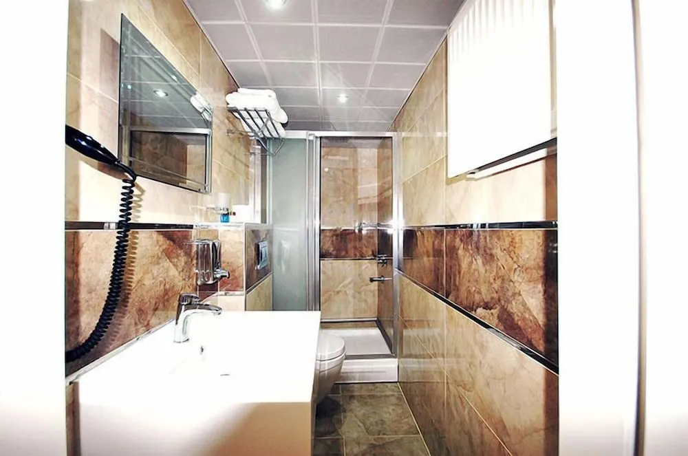 Standard Üç Kişilik Oda