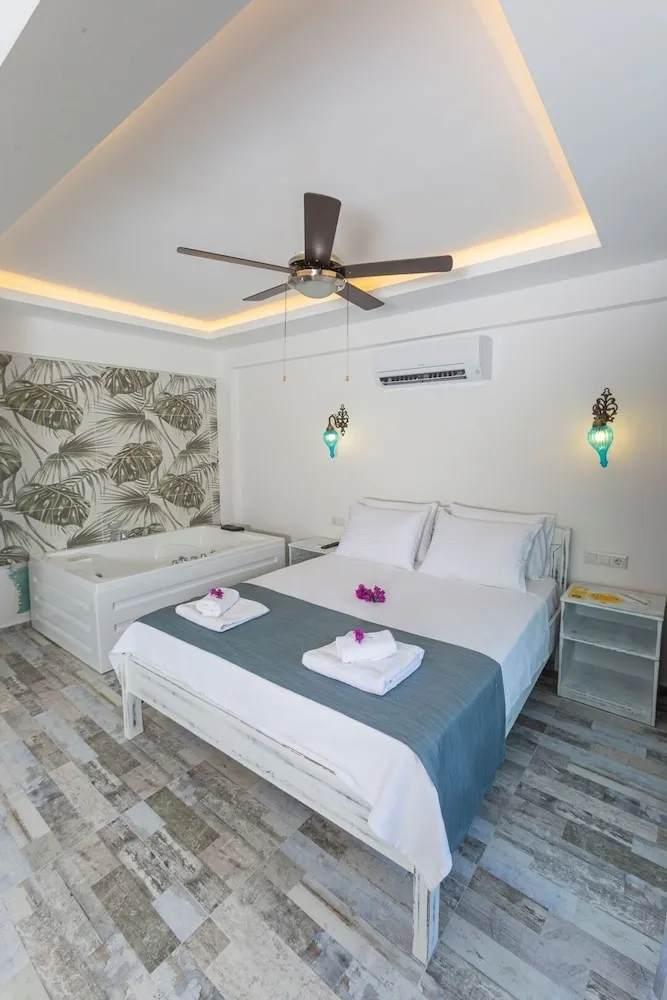 Superior Room with Jacuzzi