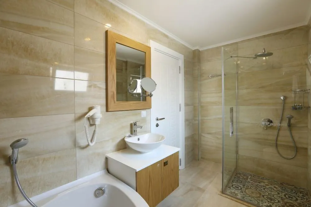 Standard Double Room with Jacuzzi
