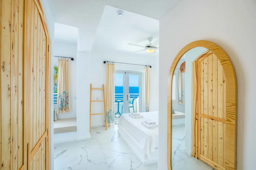 Premium Room with Sea View & Jacuzzi