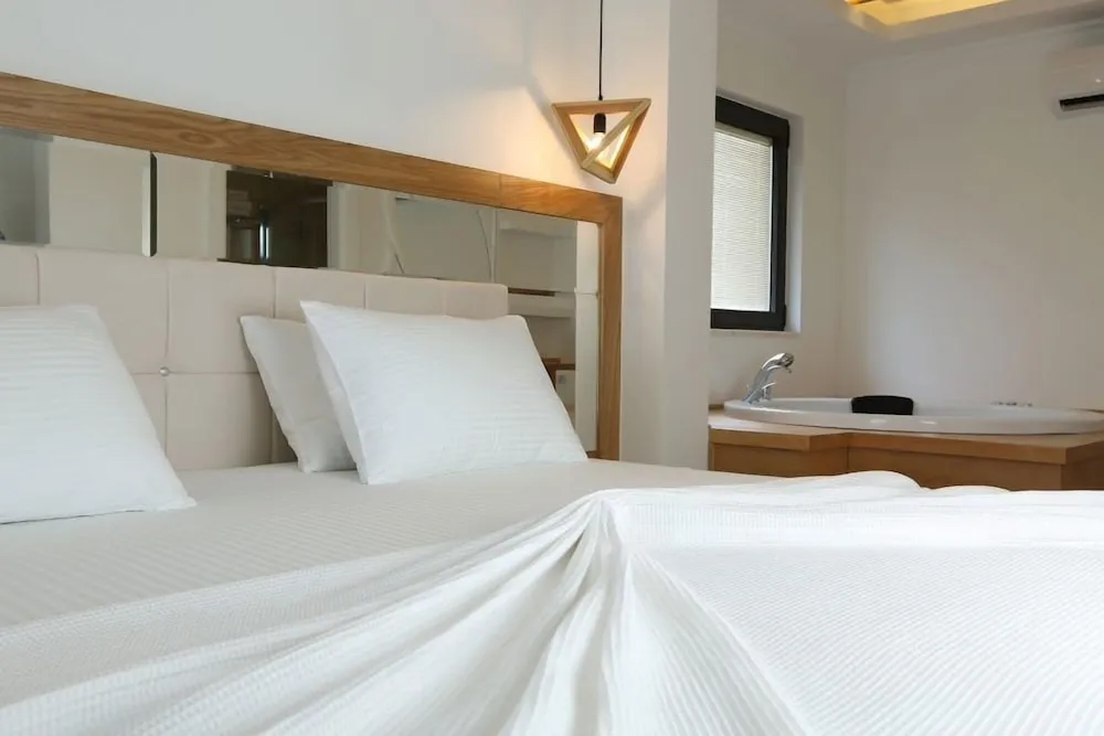 Suite with Spa Bath